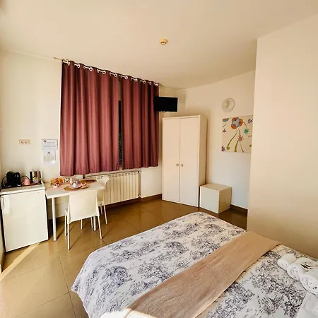 Bed & Breakfast Bedrooms 3*