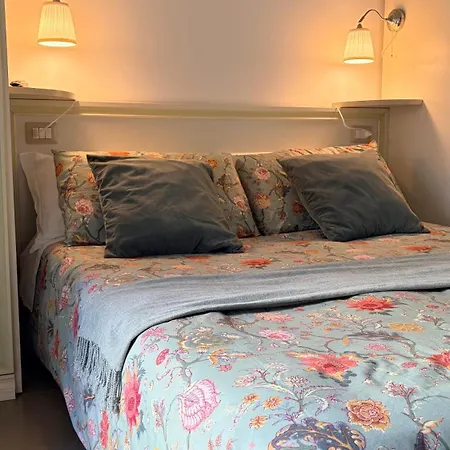 Bedrooms Bed and breakfast 3*