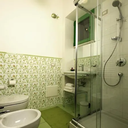 Bed & Breakfast Bedrooms *