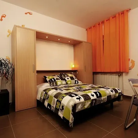 Bedrooms Bed & Breakfast *