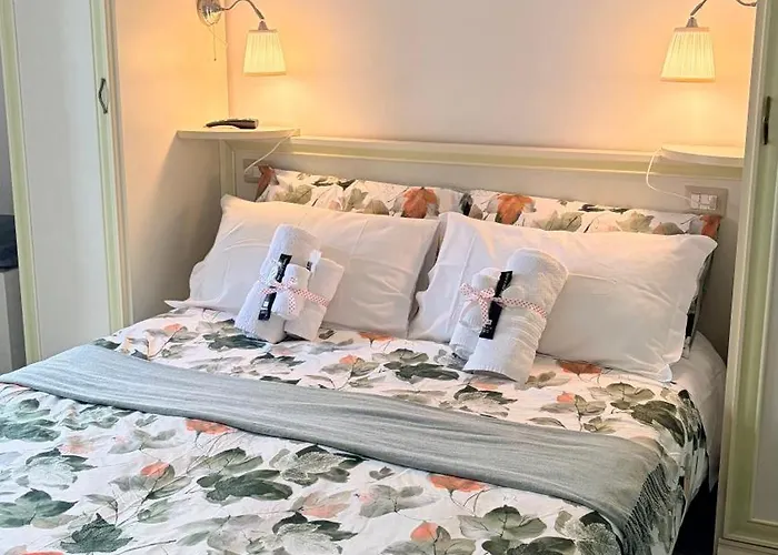 Bedrooms Bed & Breakfast