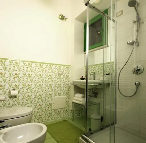 Bed & Breakfast Bedrooms 3*